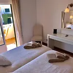 Seaview 15 Tatil Evi Benagil
